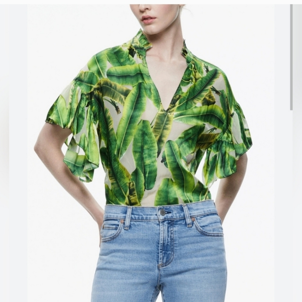 Alice + Olivia  Palm Julius  Flutter Sleeve Top Size XS NWOT - Picture 5 of 7